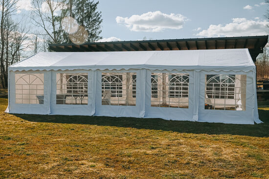 Pasākumu telts 5x10m ( iekļauta montāža/demontāža ).